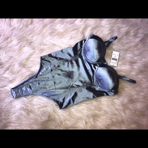 Fashion nova bodysuit